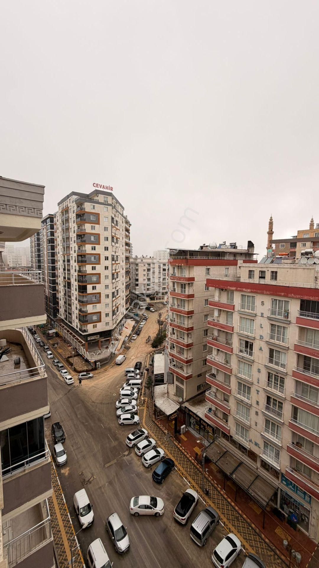 Barak Emlak'tan Ana Cadde Üzeri Satılık 4+1 Daire - Görsel 7