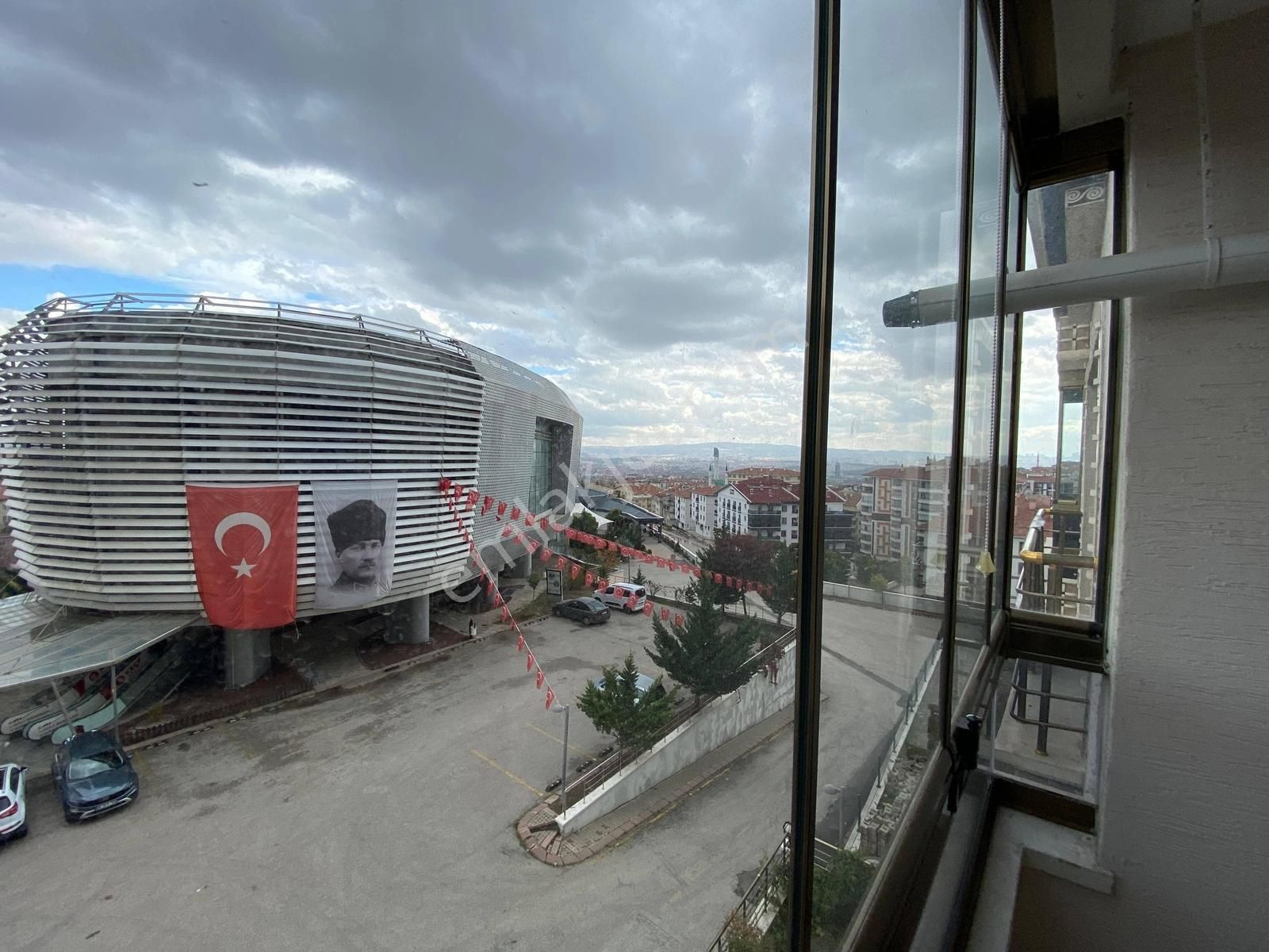 Sanatoryum Hastanesine Yakın Kuşcağız Mahallesinde Kiralık 3+1 - Görsel 2