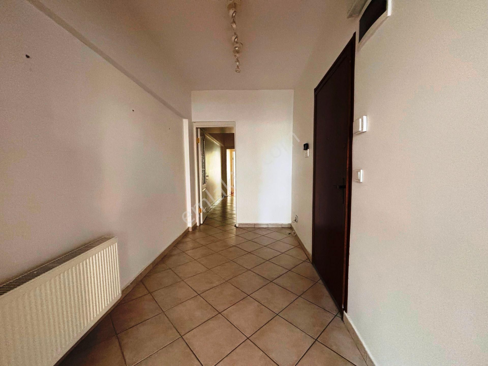 Bahariye Caddesi Üzeri 1.kat Masrafsız İskanlı 95m2 Satılık 2+1 - Görsel 25