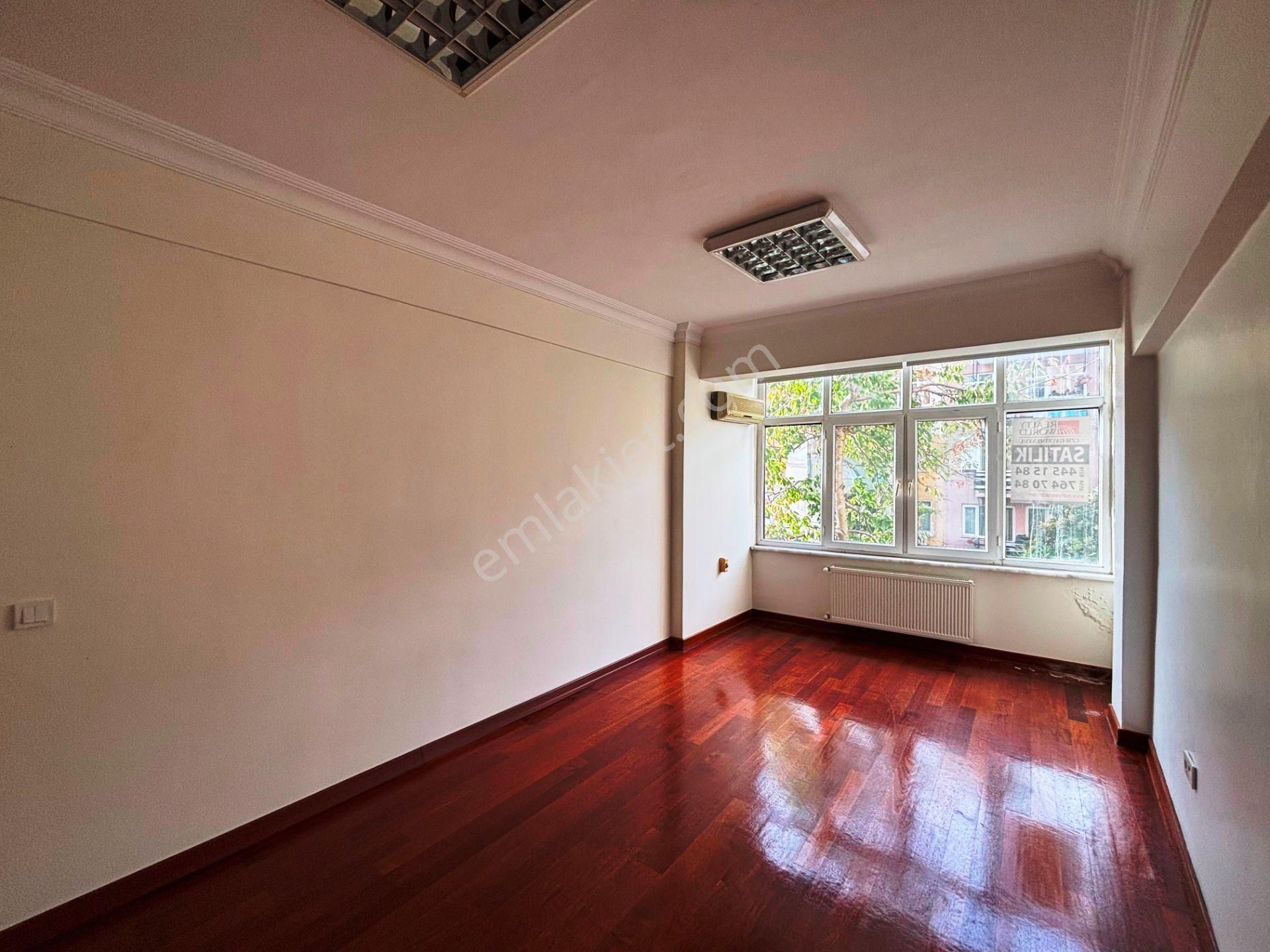 Bahariye Caddesi Üzeri 1.kat Masrafsız İskanlı 95m2 Satılık 2+1 - Görsel 11