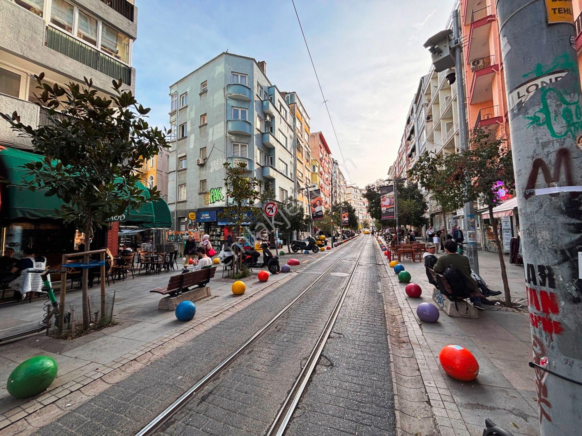Kadıköy Tramvay Cad.95m2 Tabela Değeri Yüksek 1.kat Satılık Ofis - Görsel 35