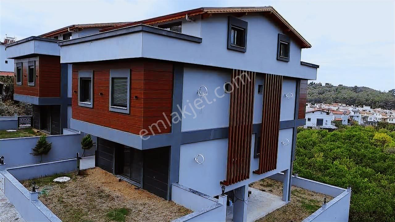 Özdere'nin En Sakin Bölgesi Deniz Manzaralı 5+1 Villası - Görsel 2