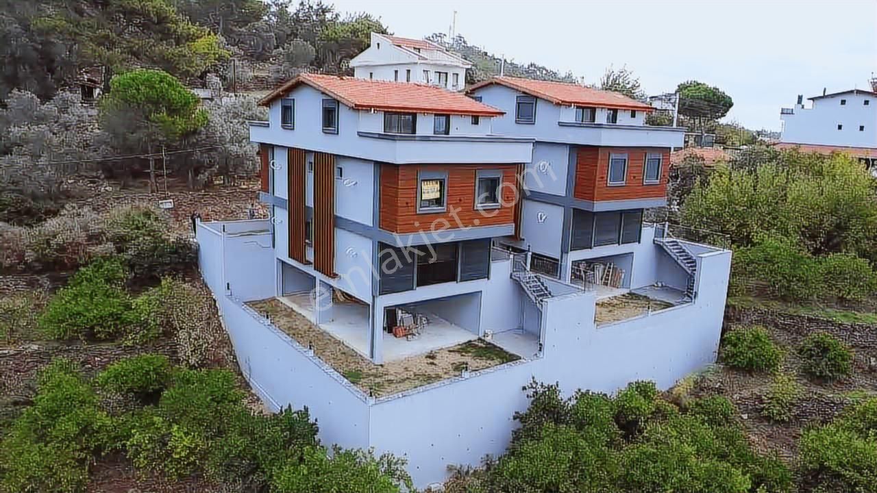 Özdere'nin En Sakin Bölgesi Deniz Manzaralı 5+1 Villası
