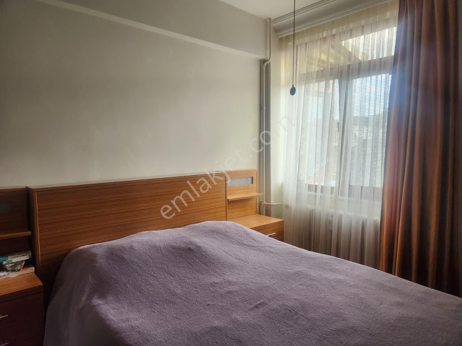 Ataköy 4.kısım To Blokta Bakımlı Üst Kat 2+1 Satılık - Görsel 24