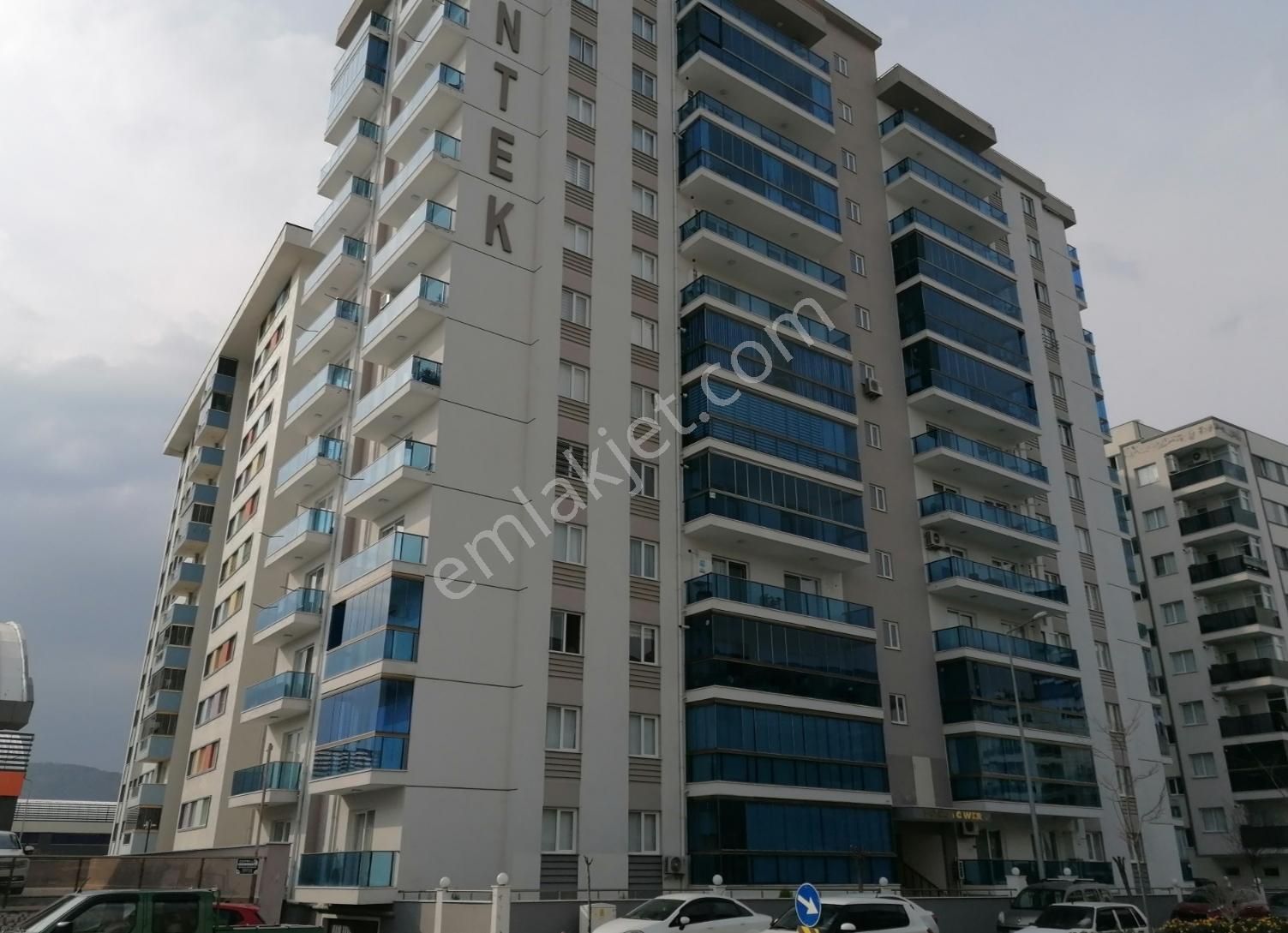 Söke Yenicami Mah. Söke Tower Centek'de 155 M2 Satılık 3+1 Daire