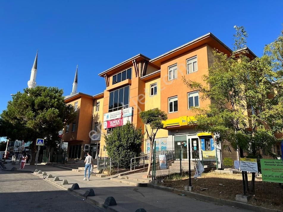 Koru Emlak'tan Kiralık 1+1 Eşyalı Hemen Taşınmaya Uygun Daire - Görsel 28