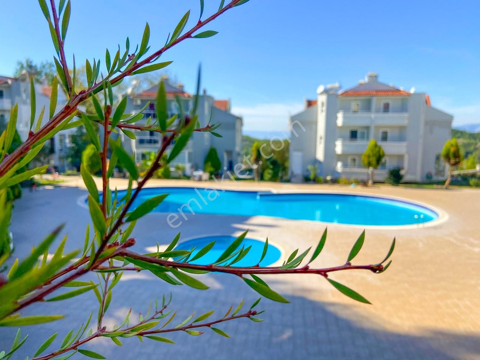 Ata'dan Havuzlu Site 4+1 Forleks Bitişik Nizam Full Eşyalı Villa - Görsel 6