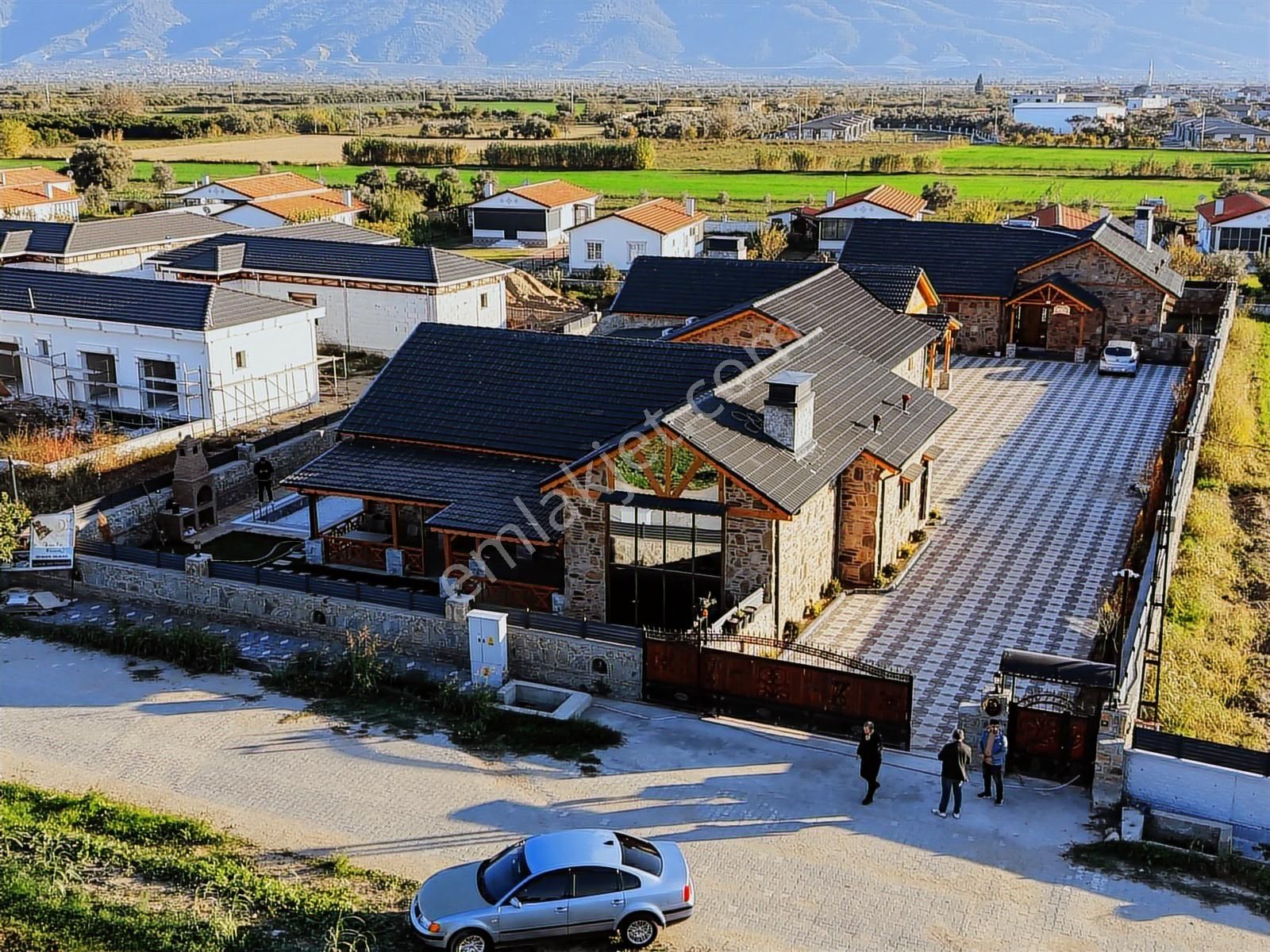 Şentürk Gayrimenkul | Havuzlu & Lüks İşçilikli | Taş Ev | - Görsel 21