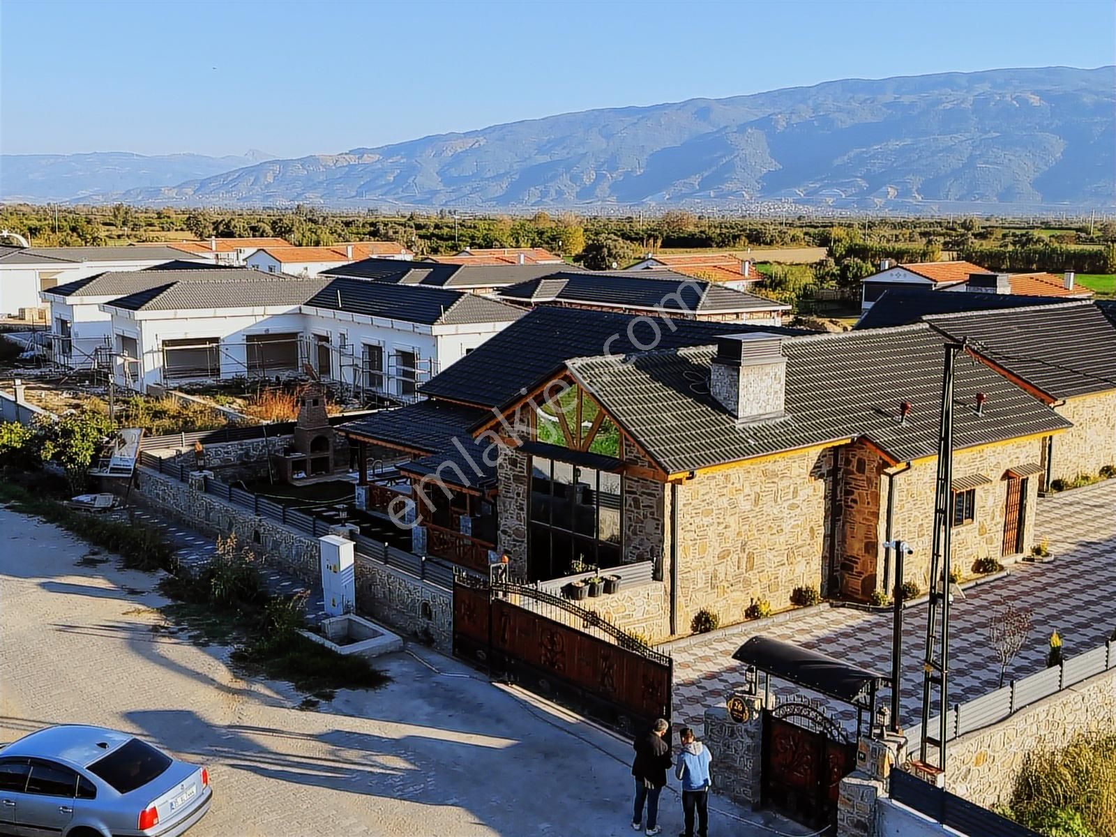 Şentürk Gayrimenkul | Havuzlu & Lüks İşçilikli | Taş Ev | - Görsel 13