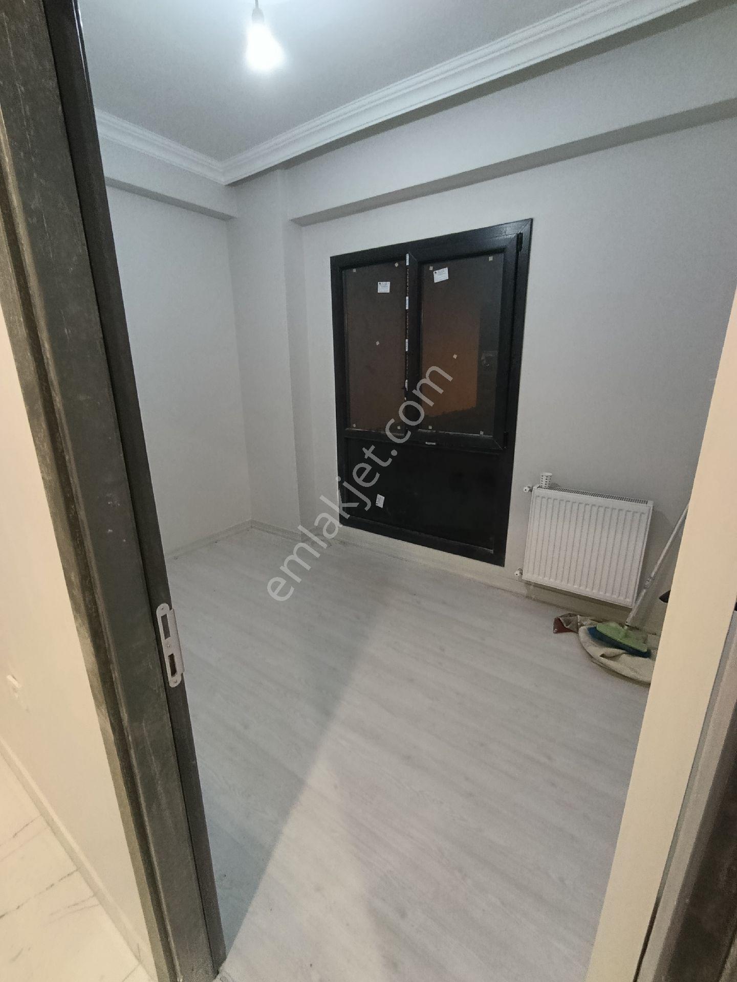 Katılım Ve Krediye Uygun Arnavutköy Haraççı Karlıbayırda Sitede Satılık 2+1 Ara Kat Daire - Görsel 3