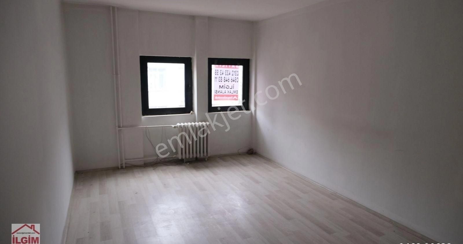 Kızılay Bayındır Sokakta Yapılı 2+1+sekrtaryalı Satılık Daıre - Görsel 14