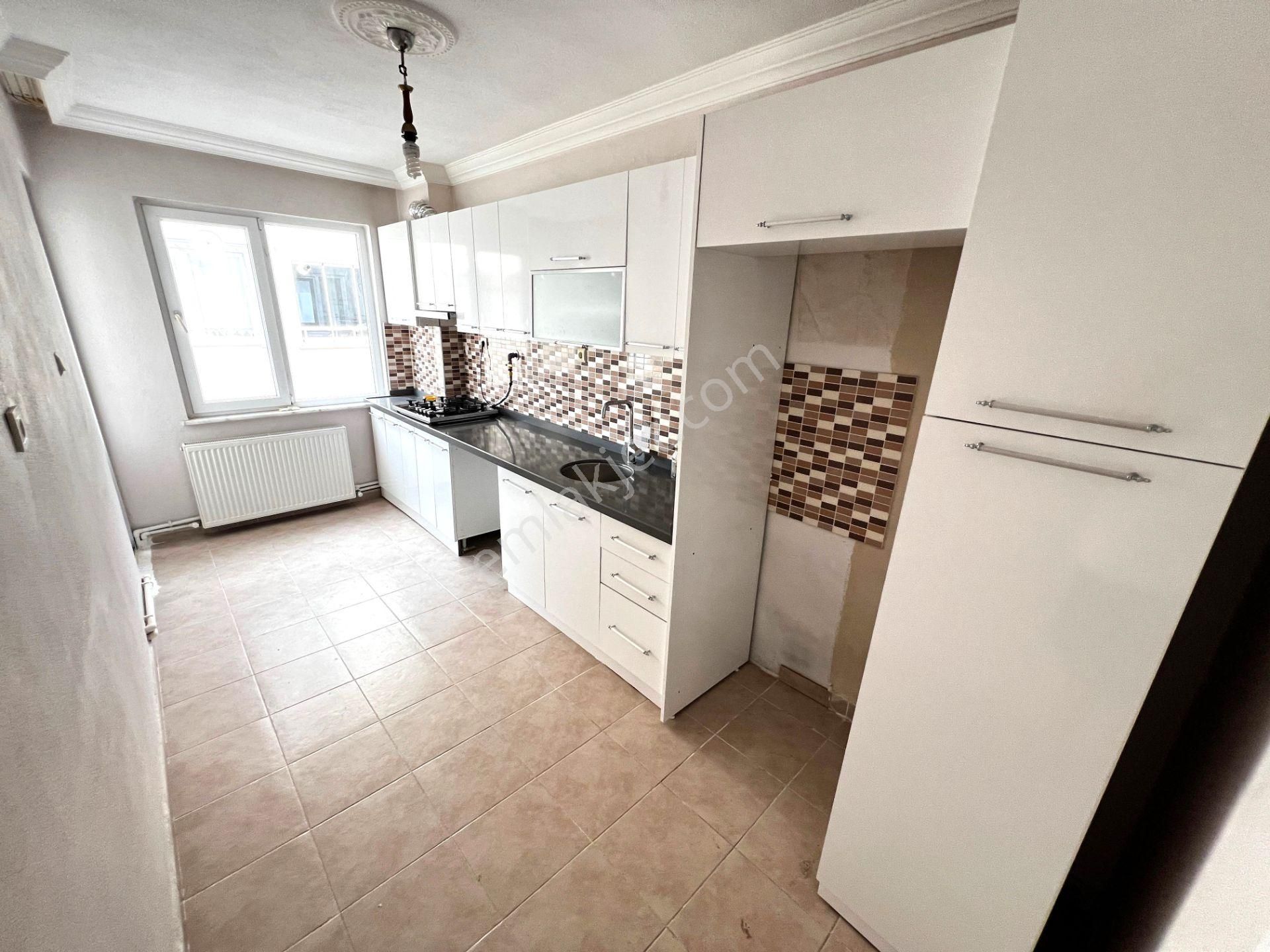 𝄞melodi'den Altınkum'da 2+1 Ebeveyn Banyolu Ön Cephe Arakat Ayrı Mutfaklı Site İçi Daire