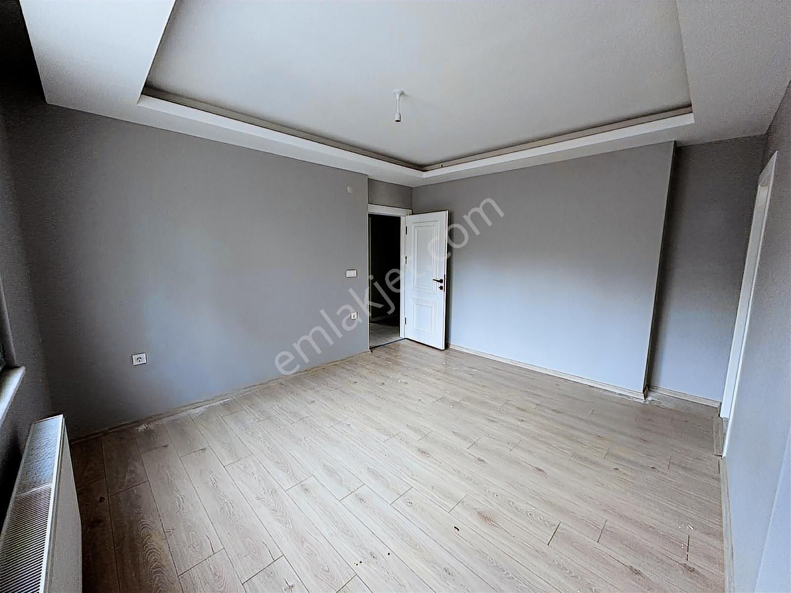 Caddeye Cephe 3 Katlı Butik Bina Ebeveyn Banyolu Satılık Daire - Görsel 15