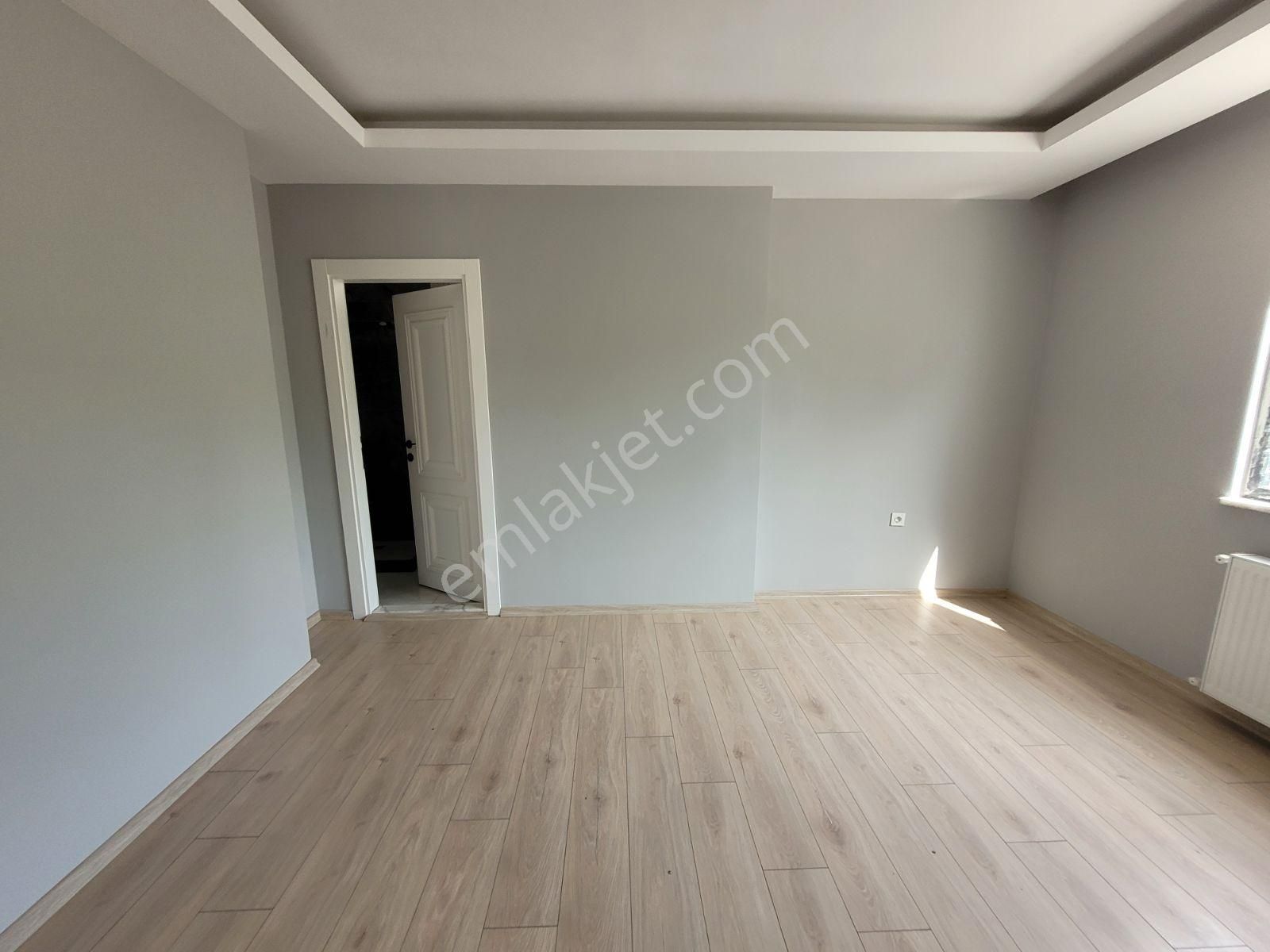 Caddeye Cephe 3 Katlı Butik Bina Ebeveyn Banyolu Satılık Daire - Görsel 18