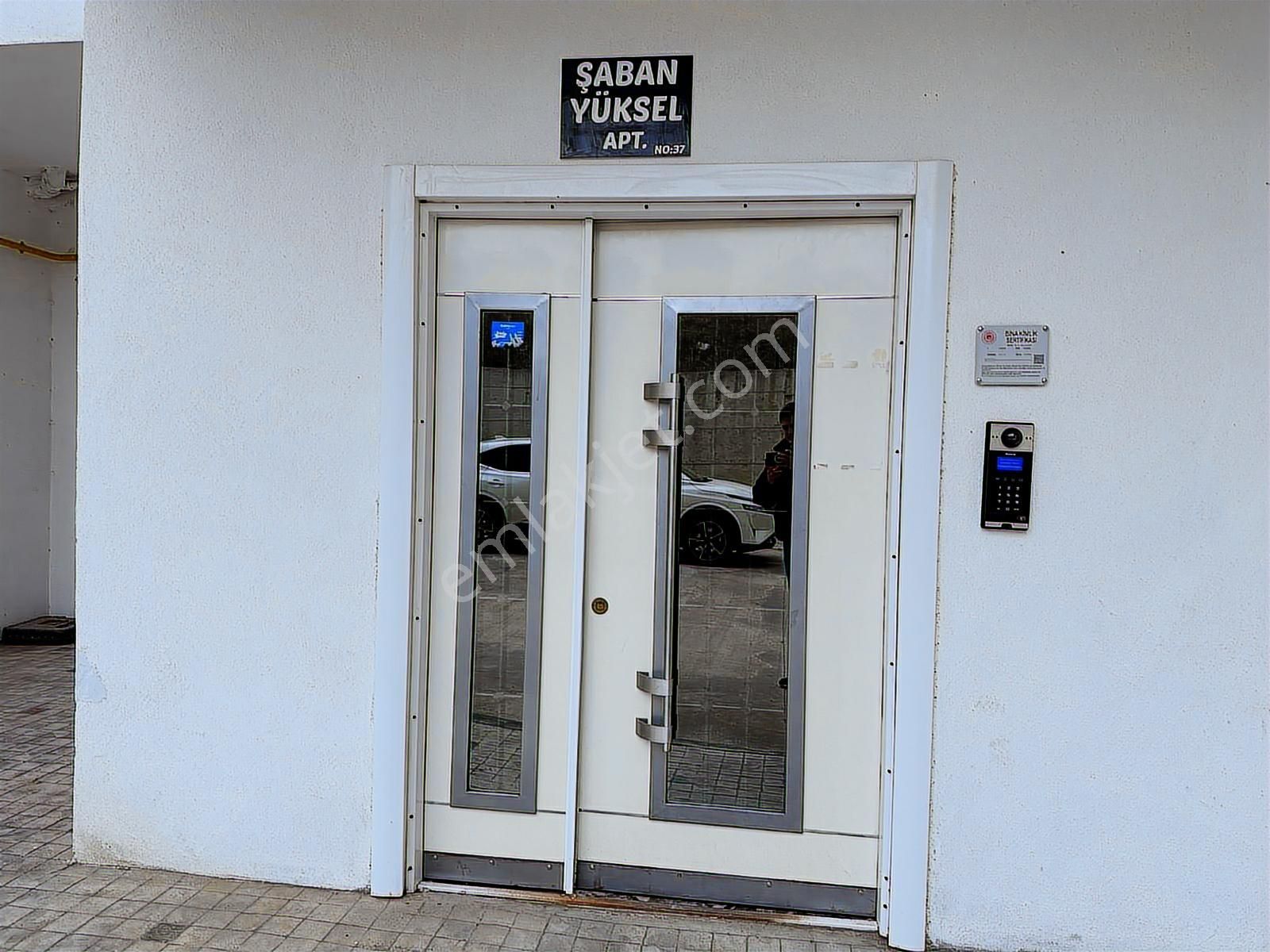 Caddeye Cephe 3 Katlı Butik Bina Ebeveyn Banyolu Satılık Daire - Görsel 10