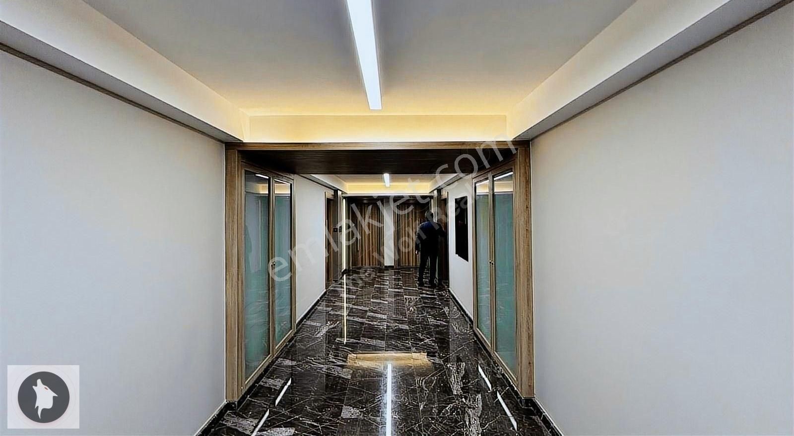 Menemen Merkezde Satılık 3+1 Daire Lüks Ofis Eşyalı - Görsel 19