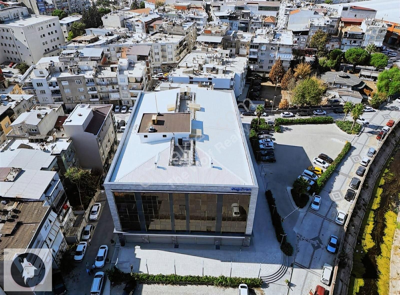 Menemen Merkezde Satılık 3+1 Daire Lüks Ofis Eşyalı - Görsel 9