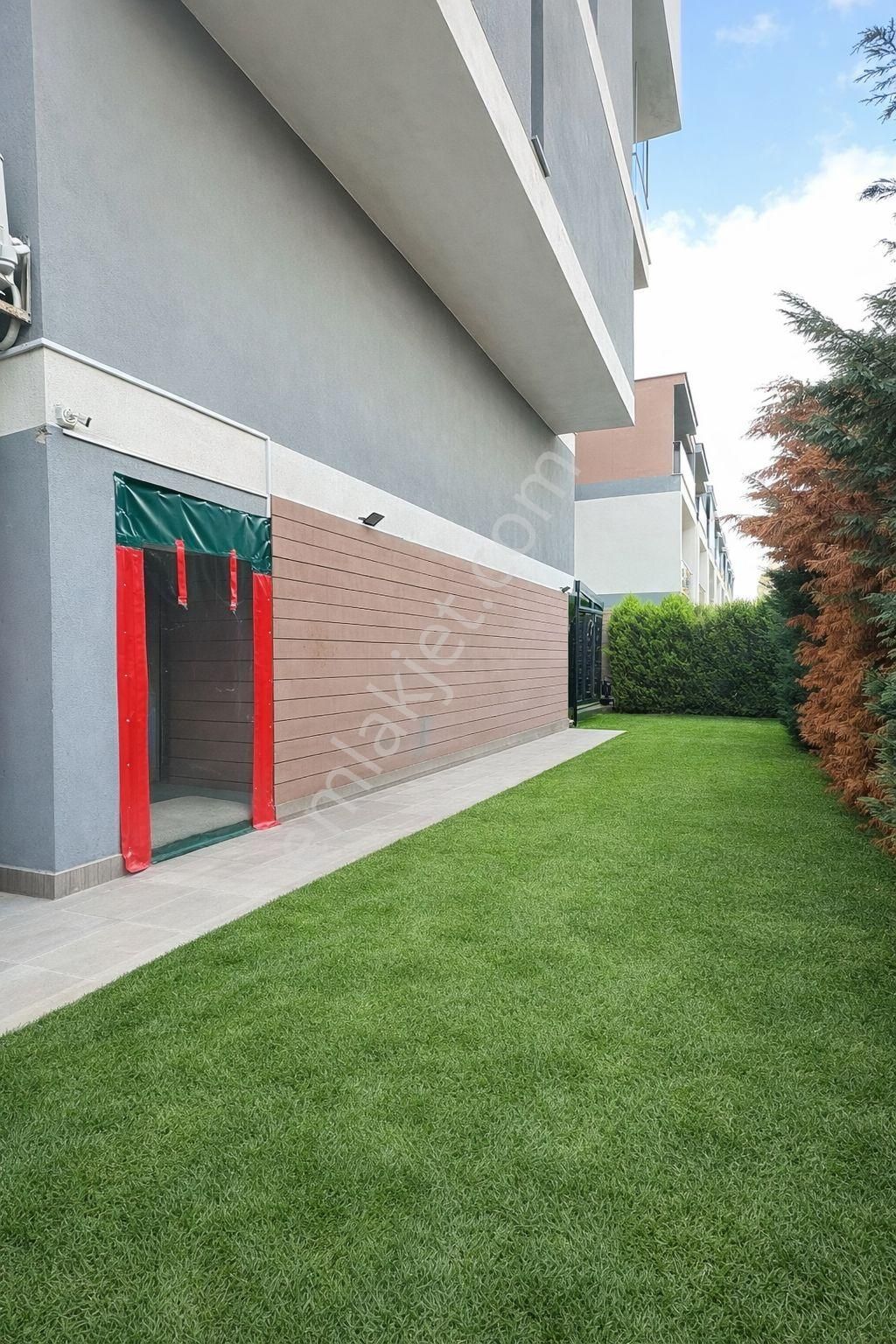 Mert Uçar'dan Satılık Seyrek Country Plus Trend Köşe Konumlu - Görsel 3