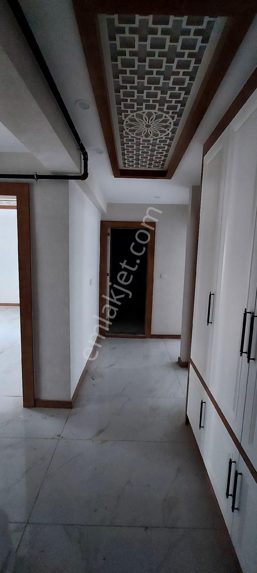 Degirmenönünde Çaybasinda Sıfır Asansörlü 3+1 Arakat Asansörlü Yerden Isıtmalı - Görsel 9