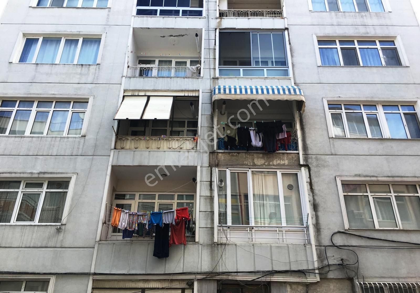 Aziziye Caddesi 4.kat 160m2 Teraslı 2 Wcli Mobilyalı Satılık 3+1