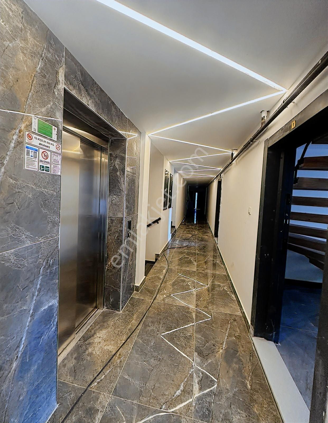 Truva'dan Acil-fırsat Çakırlar Korusu'nda Havuzlu Sitede 1+1 - Görsel 7