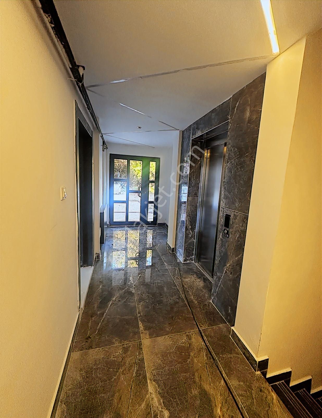 Truva'dan Acil-fırsat Çakırlar Korusu'nda Havuzlu Sitede 1+1 - Görsel 5