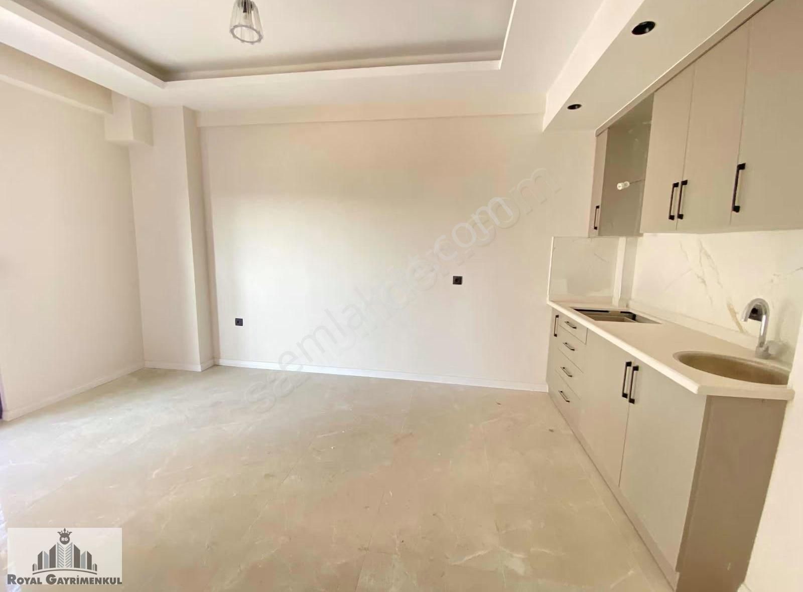 Manavgat Salkımevler Mahallesinde Asansörlü Kiralık 1+1 Daire - Görsel 7