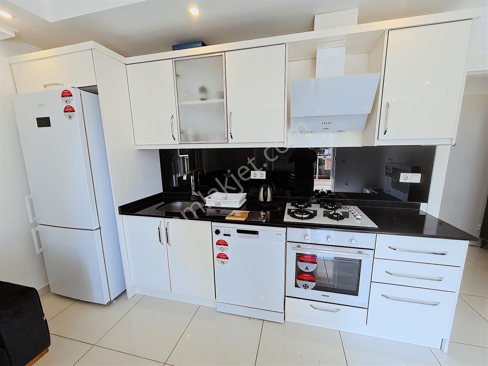 Cleopatra Plajına Sadece 150 M Lüx 2+1 Kiralık - Görsel 26