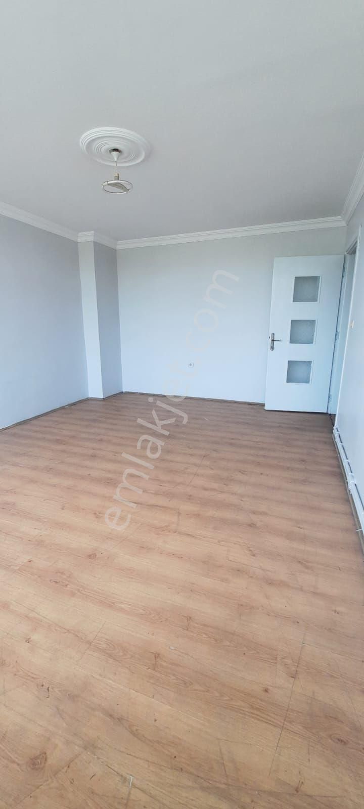 Muratdede Mahallesinde 170 M2 Arsa İçinde 3 Katlı Müstakil Bina - Görsel 4