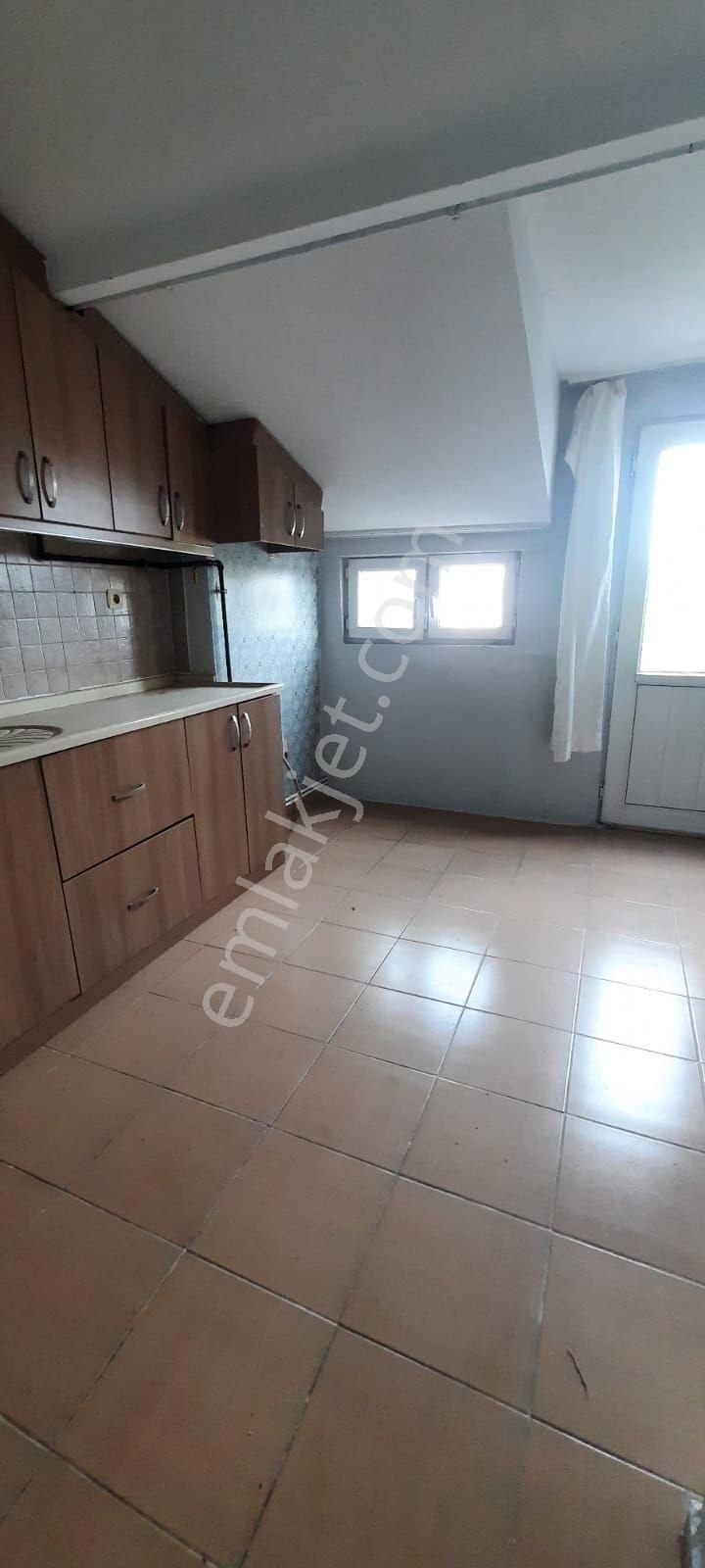 Muratdede Mahallesinde 170 M2 Arsa İçinde 3 Katlı Müstakil Bina - Görsel 5