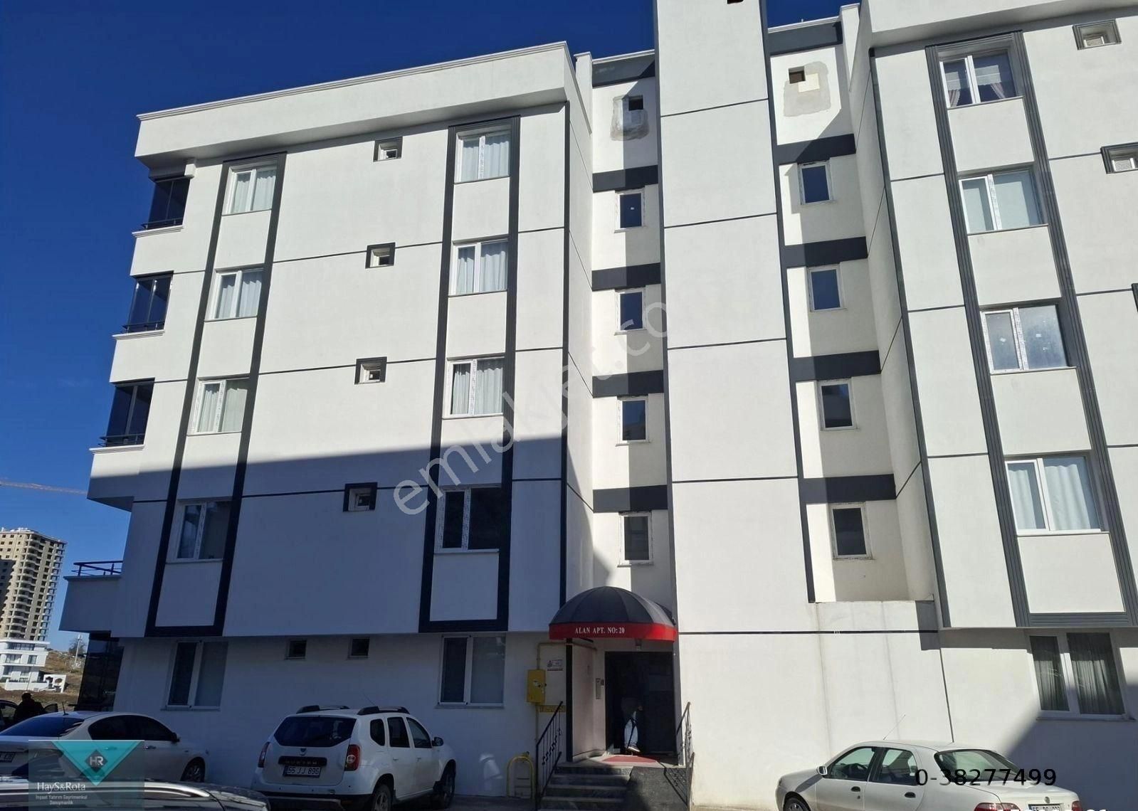 Atakum Alanlı Da Muhteşem Deniz Manzaralı Satılık 2+1!