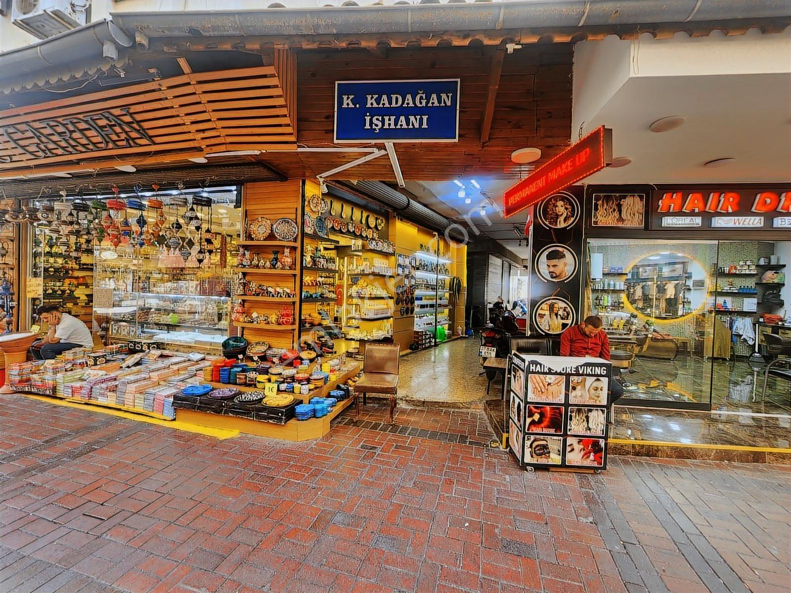 Alanya Nin Kalbinde Kiralık Kupon Dükkan - Görsel 18