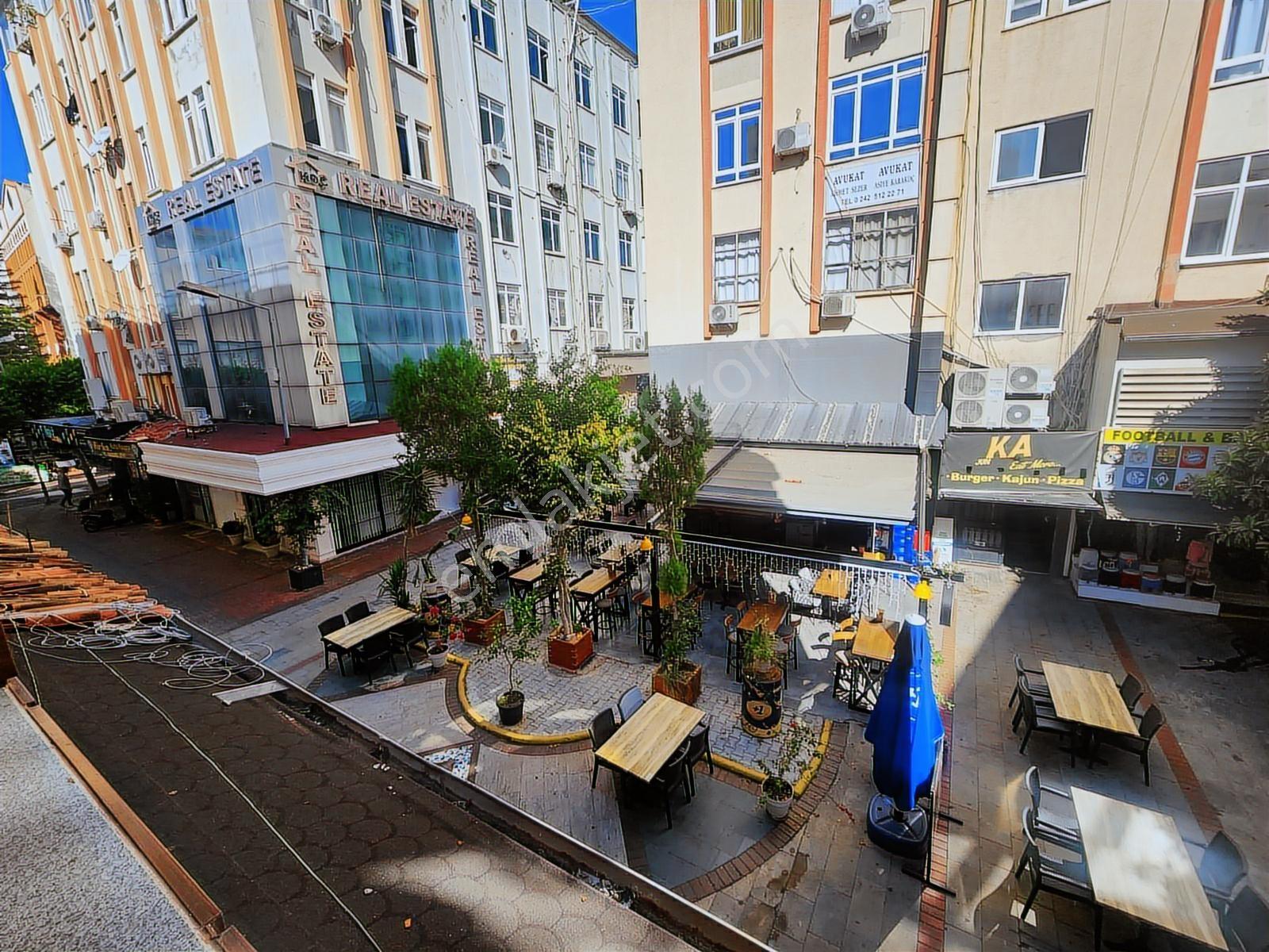 Alanya Nin Kalbinde Kiralık Kupon Dükkan - Görsel 23