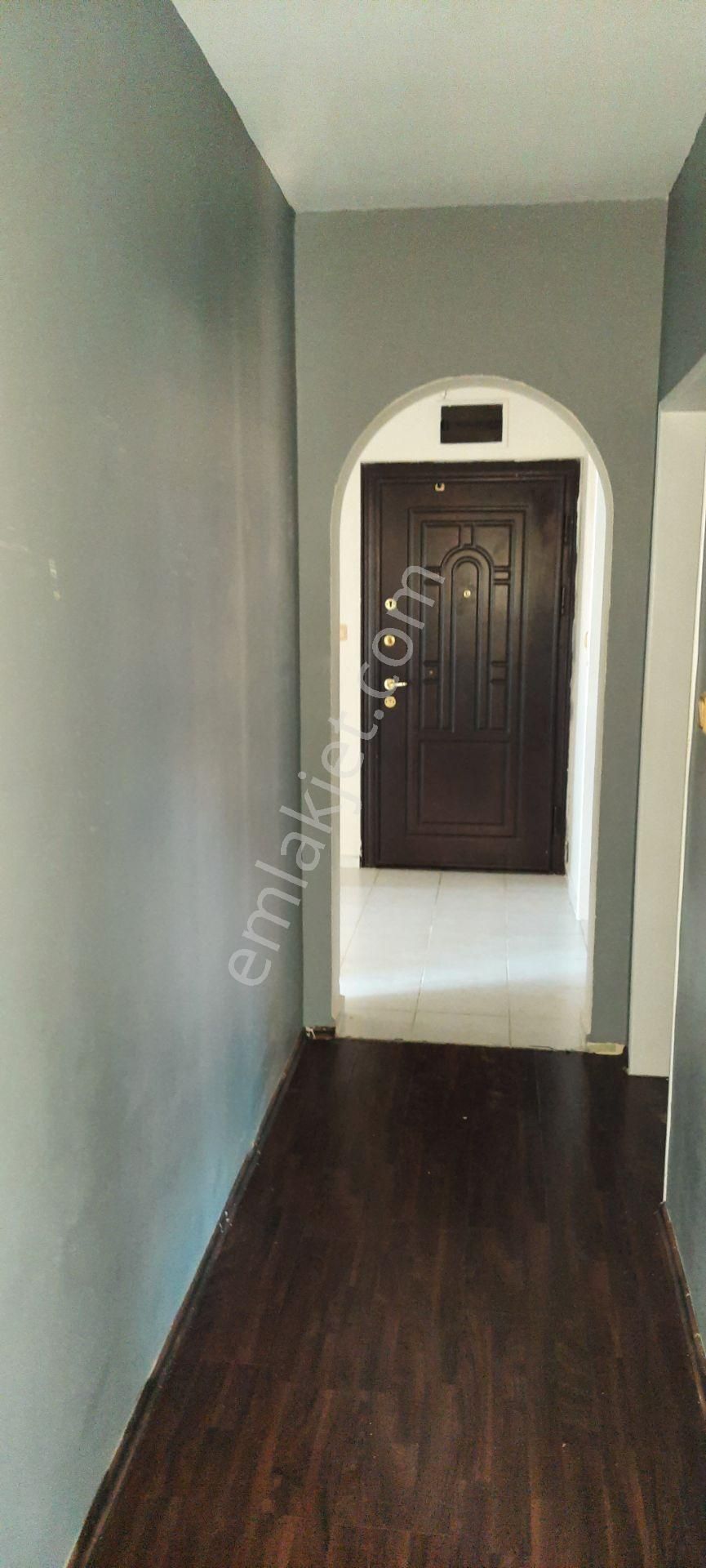 Manolya Sitesi'nde 5.kat Çift Wc'li Bakımlı Boş 90m2 Satılık 2+1 - Görsel 12