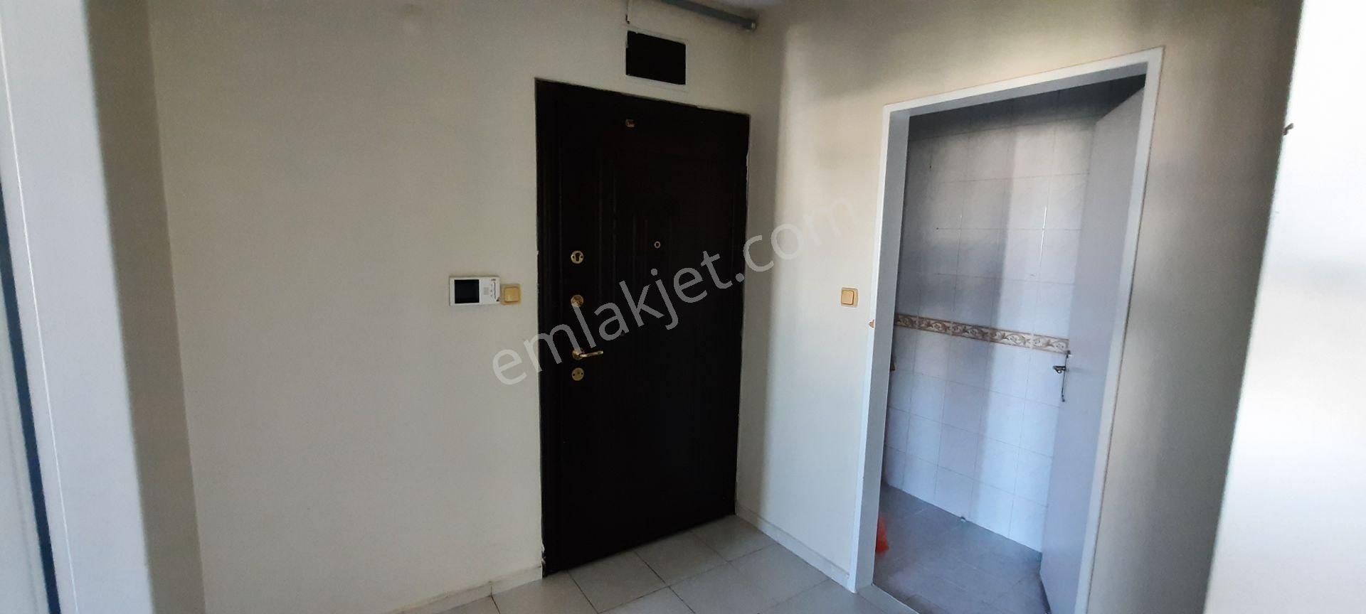 Manolya Sitesi'nde 5.kat Çift Wc'li Bakımlı Boş 90m2 Satılık 2+1 - Görsel 14
