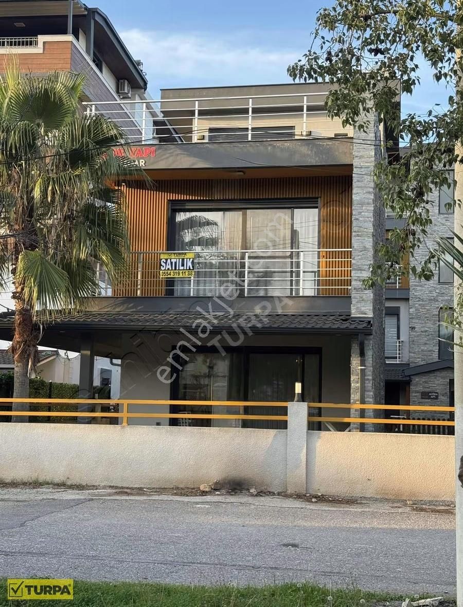 Seferihisar Ürkmez De Denize 200 Mt Site İçinde Eşyalı Triplex - Görsel 29