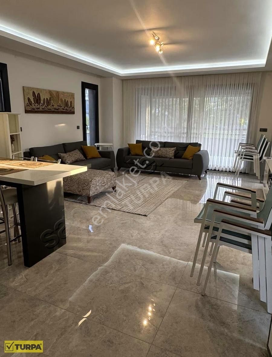 Seferihisar Ürkmez De Denize 200 Mt Site İçinde Eşyalı Triplex - Görsel 3