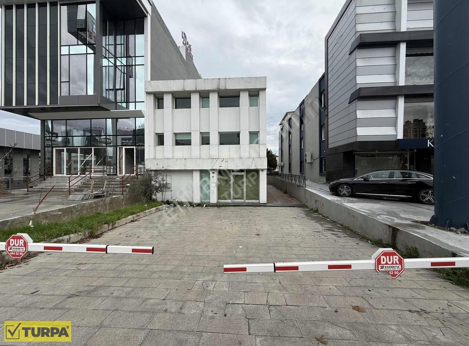 Gaziemir Akçay Caddesi Kiralık İşyeri - Görsel 2