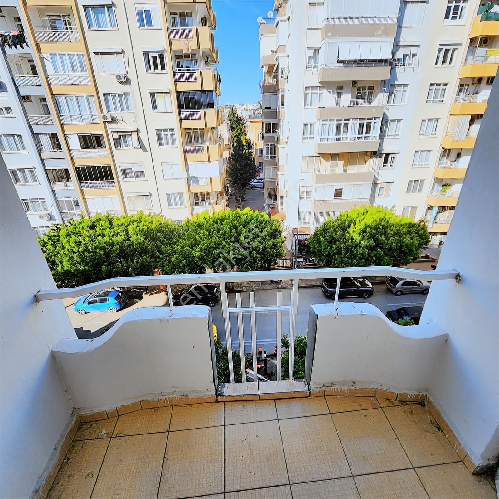 Antalya Dokuma Da Caddeüstü Asansörlü Otoparklı Kiralık 3+1daire - Görsel 13