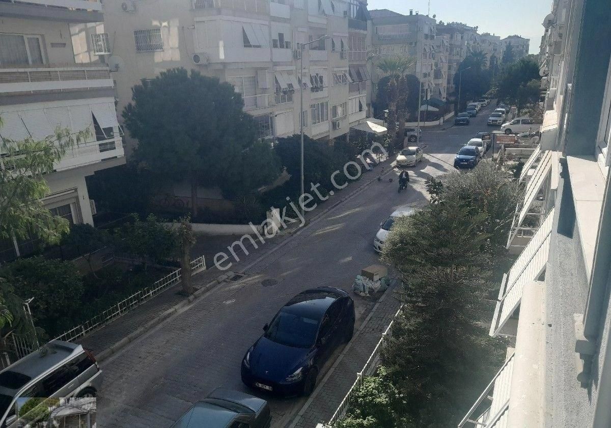 Bostanlı Merkezde Sahile Çok Yakın - Görsel 6