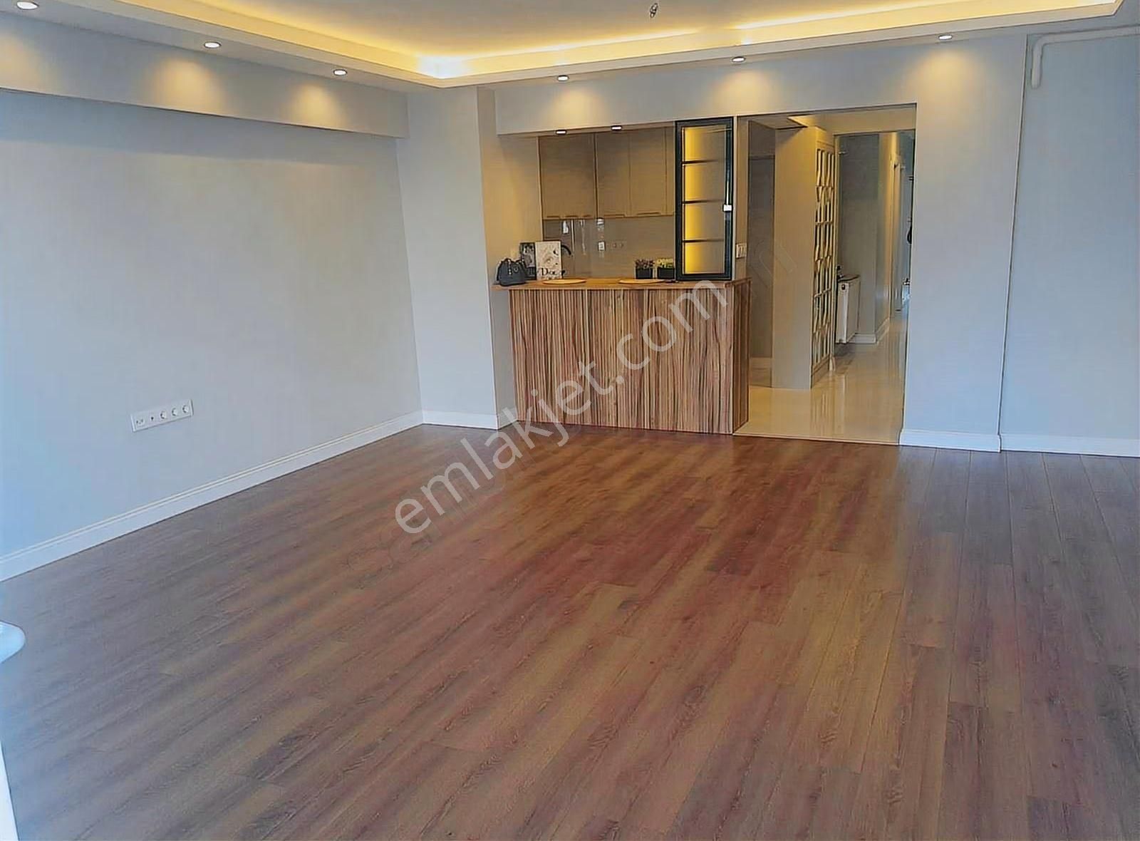 Bostanlı Merkezde Sahile Çok Yakın - Görsel 4