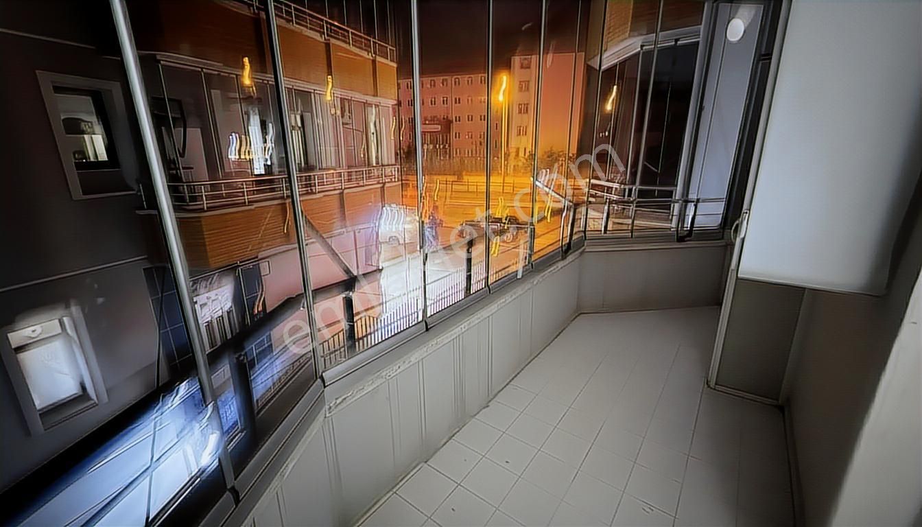 Sahile Yakın 3+1 150 M² Full Yapılı Asansörlü Ve Caddeye Cephe - Görsel 14