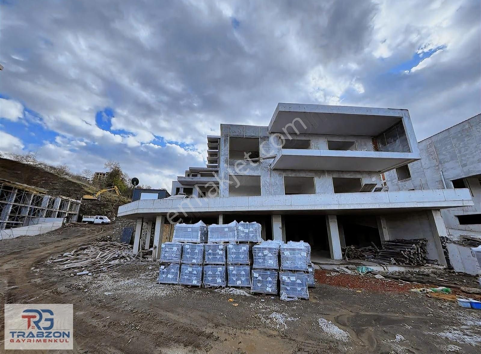 Yalıncakta Satılık Güzel Konumda Fırsat Villa