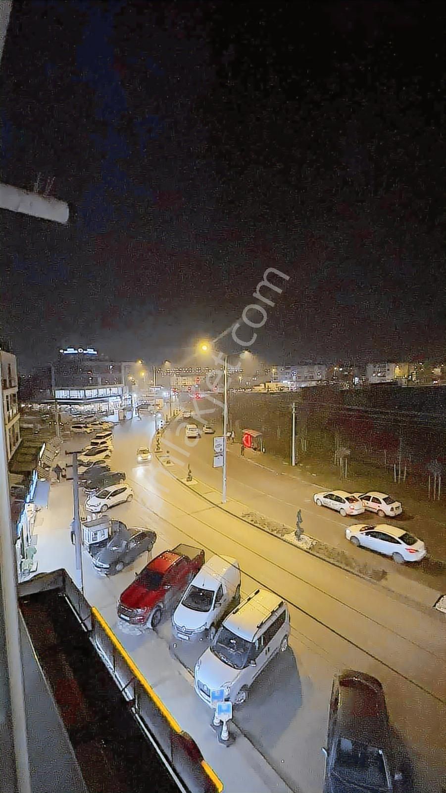 Son Fiyat Algün Ünivercity Sitesinde Cadde Cepheli Daire - Görsel 22