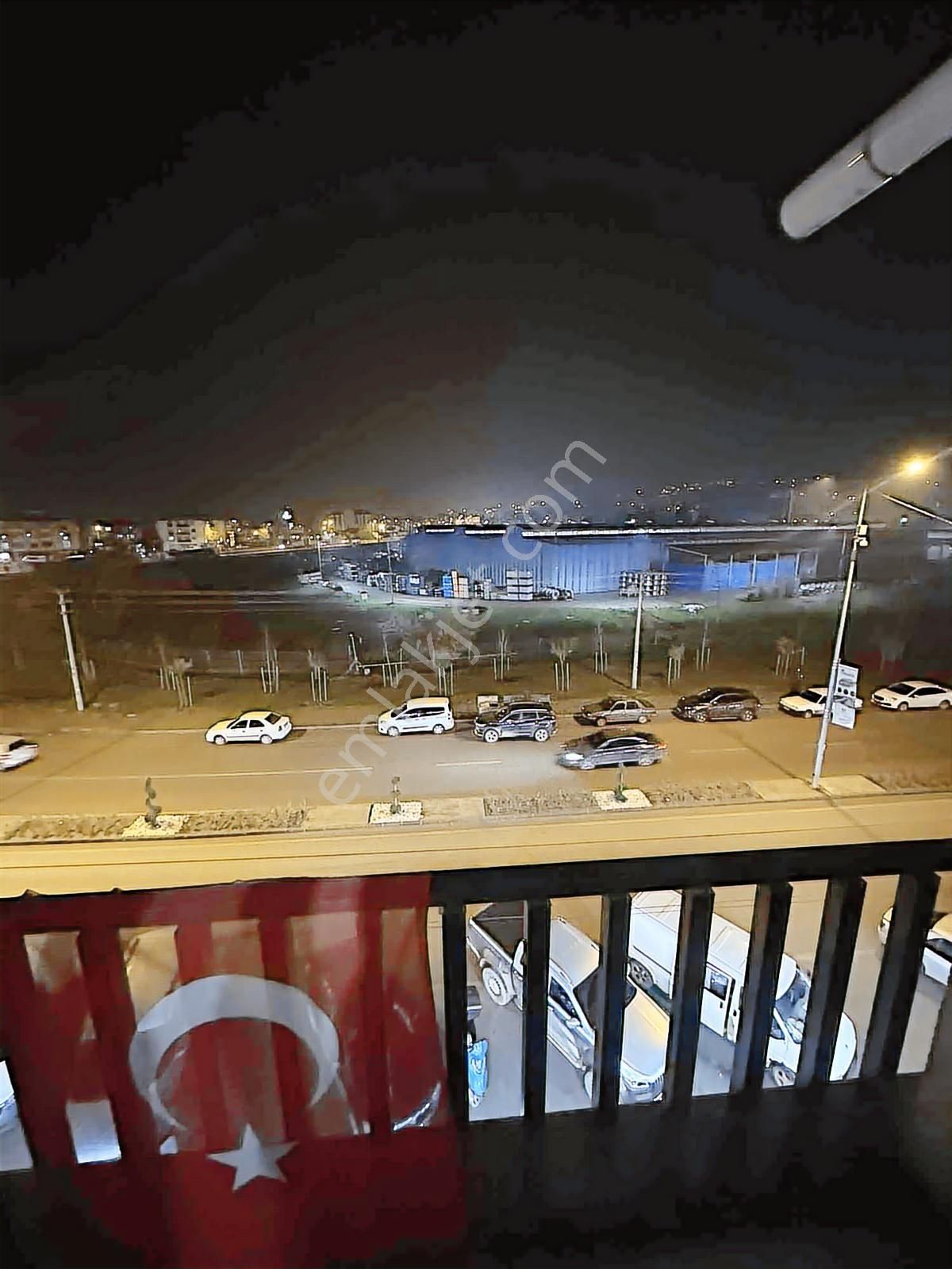 Son Fiyat Algün Ünivercity Sitesinde Cadde Cepheli Daire - Görsel 11