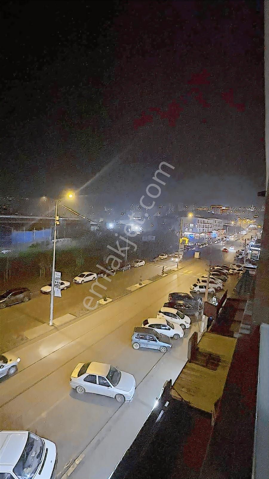 Son Fiyat Algün Ünivercity Sitesinde Cadde Cepheli Daire - Görsel 3