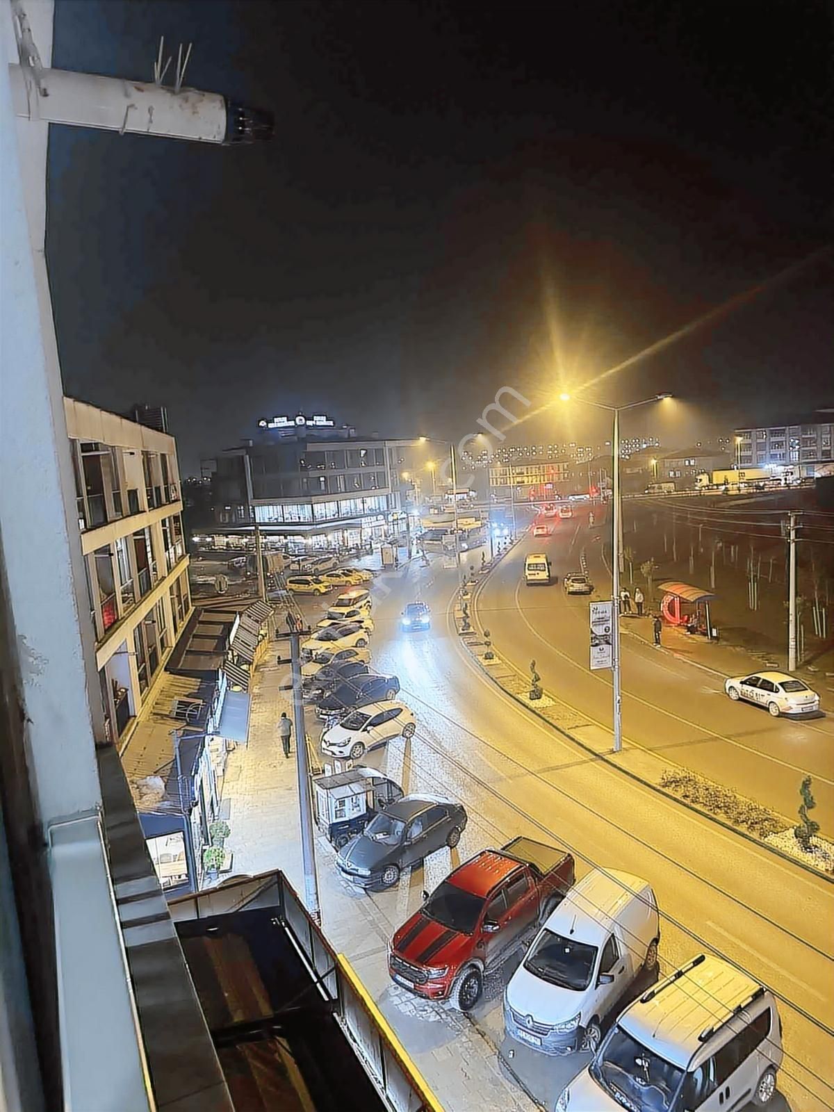 Son Fiyat Algün Ünivercity Sitesinde Cadde Cepheli Daire - Görsel 13