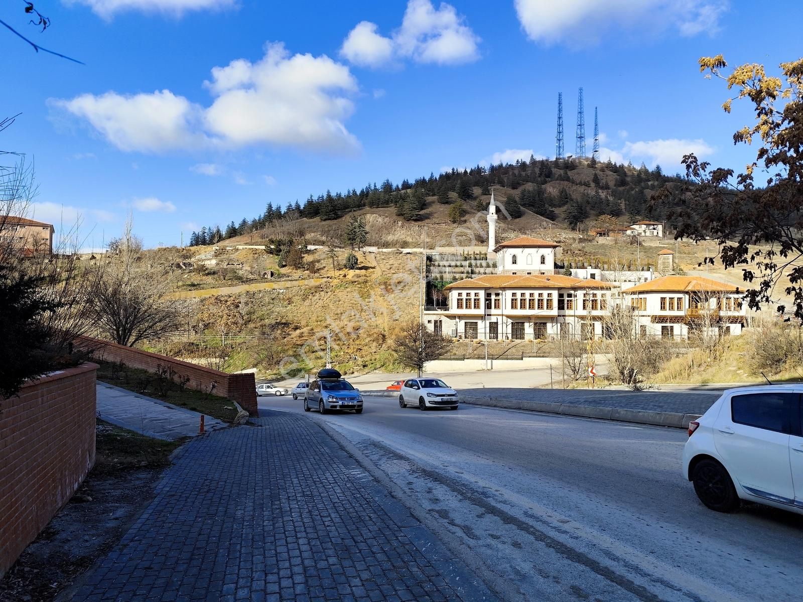 Yıldıztepe Hacı Bayramı Veli Cad.üzeri Sıfır 3+1 Satılık Daire - Görsel 14