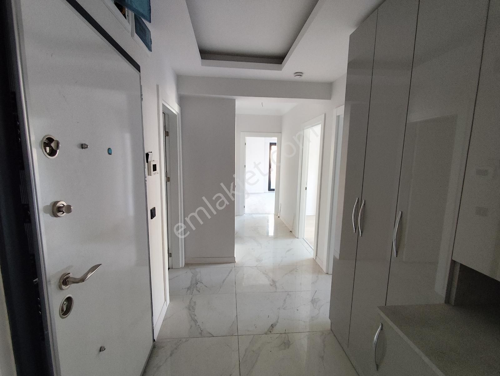 Yıldıztepe Hacı Bayramı Veli Cad.üzeri Sıfır 3+1 Satılık Daire - Görsel 18