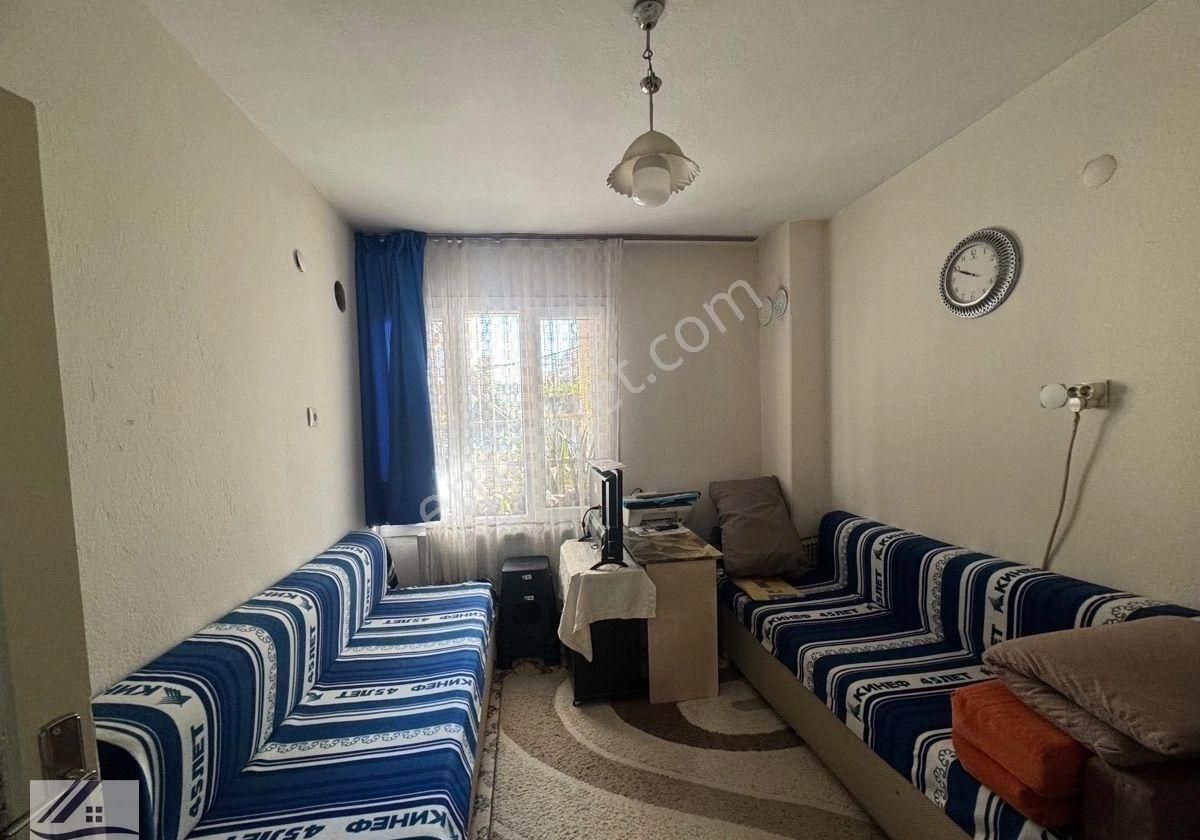 Aydın Mahallesinde Ali Akatlar Ortaokulu Yanında Cadde Üzeri 2+1 D.gazlı 3 Cephe 95 M2 Satılık Daire - Görsel 33